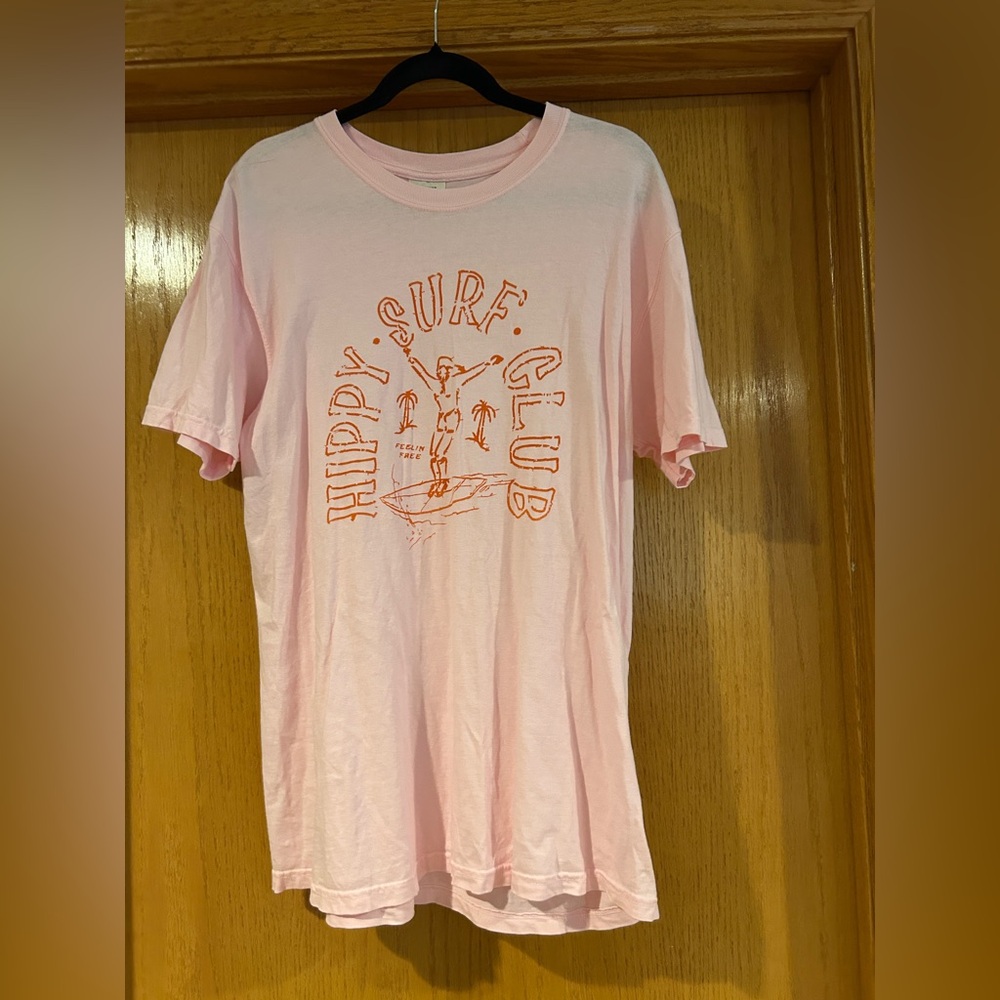NWOT women’s Comfort Colors Pink T-Shirt size large.